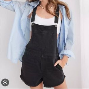 Aerie black short overalls